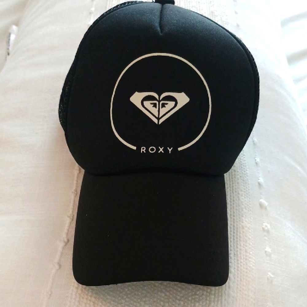 Roxy Black Trucker Hat